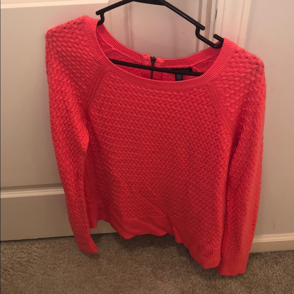 american eagle sweater!